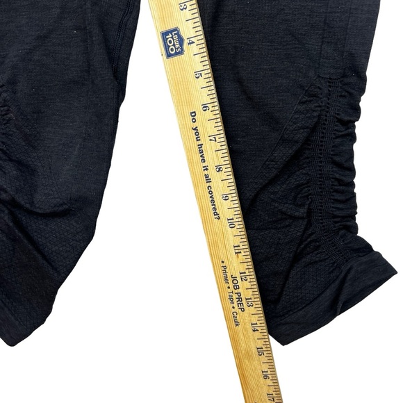 Lululemon Women’s 4 In the Flow Cropped Ruched Heather Gray Yoga Pants Leggings - Picture 8 of 9